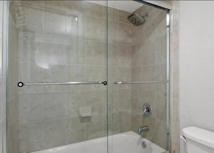 Apartment Coastal Retreat I Unbeatable Location I Sleeps 8 Clearwater Beach